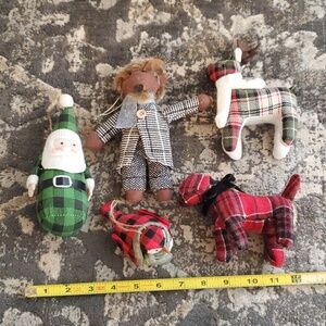 Plaid Fabric Ornament Set (5)